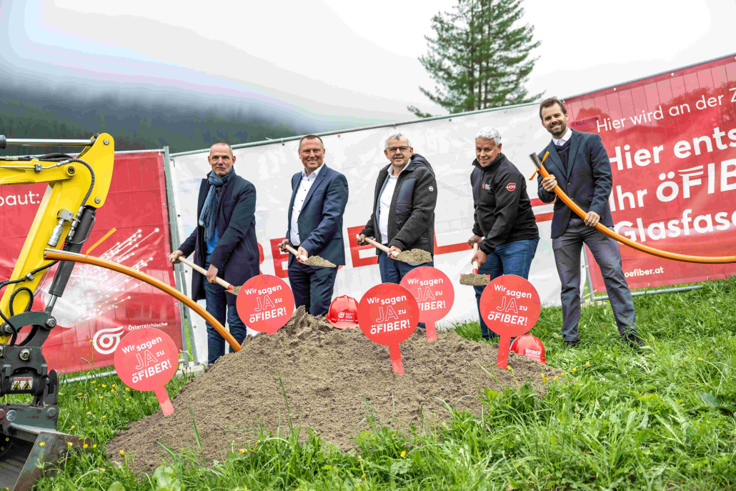 Spatenstich Im Kleinwalsertal Gig Startet Glasfaser Ausbau In